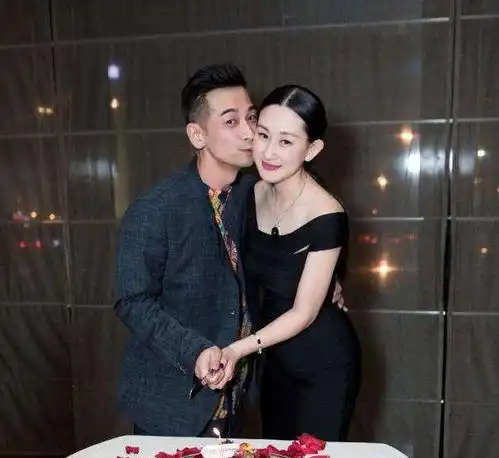 她长相出众却不红,嫁功夫巨星8年生3胎,如今40岁依然年轻