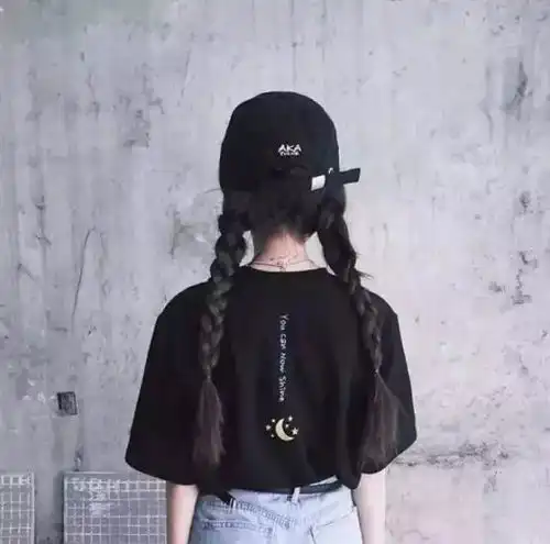 头像篇这个世界本该是好的
