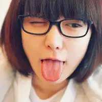 戴眼镜超萌的女生头像微信头像图片大全