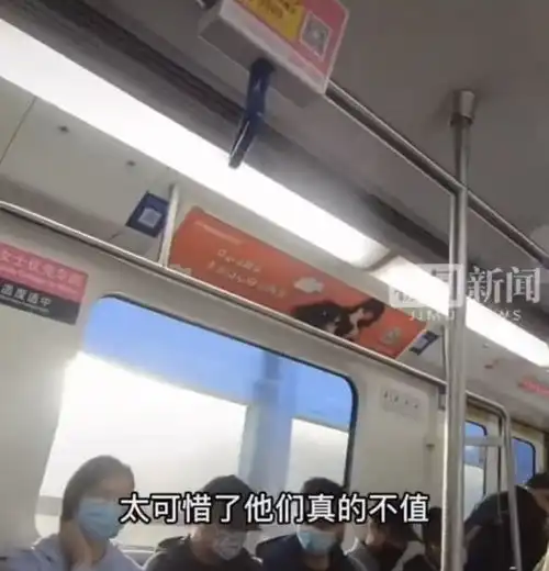 形式主义深圳设立女性优先车厢却无优先权,致女子挨个嘲讽男乘客