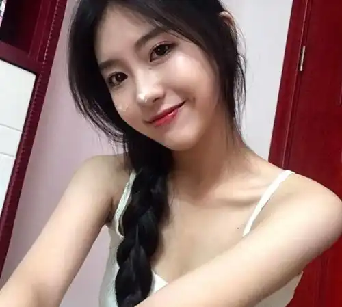 刚走出抑郁症就丢了命,美女网红为救前男友溺亡,父亲留言太扎心