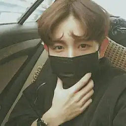 戴口罩的男生头像阳光帅气2018用我青春时光拼我今生辉煌