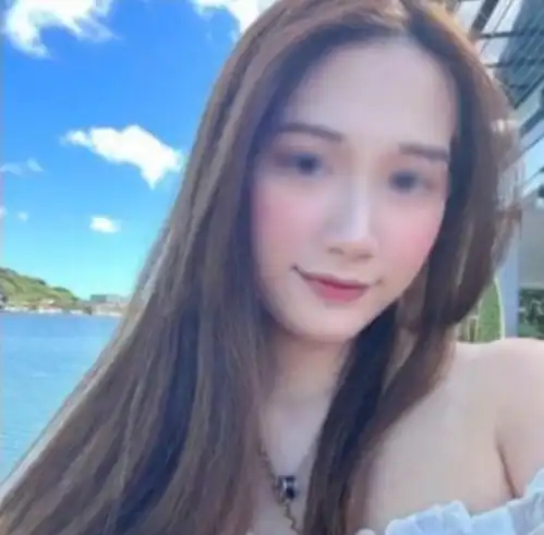 25岁华裔女子被男友活活虐死,浑身多处损伤,喉咙卡着高尔夫球