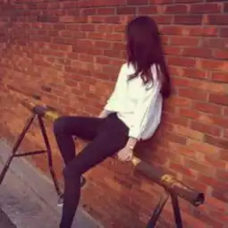 女生头像带字黑白伤感鼠