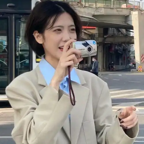 女孩子要稍微做一点坏事然后老天爷一生气就给你发一个小伙