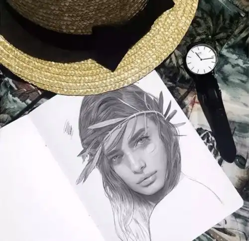 她只用一支铅笔,手绘绝美的女性画像,美到让你窒息