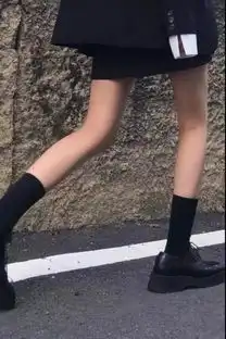 ins短发优质头像有多少人,明明分手了,却还爱着