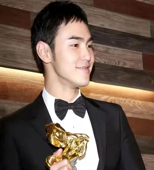 周处除三害热播阮经天情史被扒,恋爱8年劈腿4次,大跌眼镜