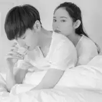 黑白色头像女生背影情侣