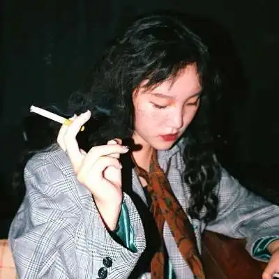 女真人头像霸气吸烟