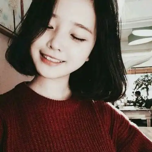 qq头像女生唯美睡趴短发