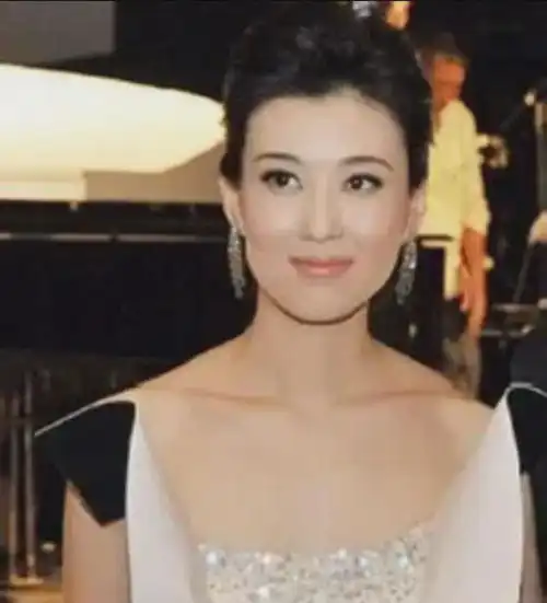 胜出必有所长,海峡两岸被热捧,有好多因素才有多好