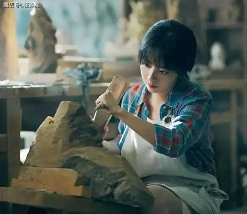 靠少女脸出圈,30岁谭松韵终于一夜长大
