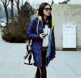 姚晨街拍写真曝光,尽显少女气质