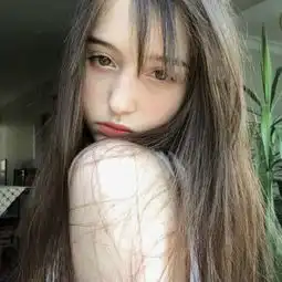 颜汐欧美少女风的小姐姐