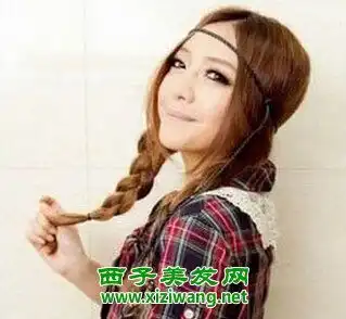 大饼脸怎么扎头发好看大饼脸女生发型图片