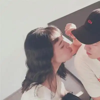 甜甜蜜蜜的情侣头像曾经的最爱现在的情