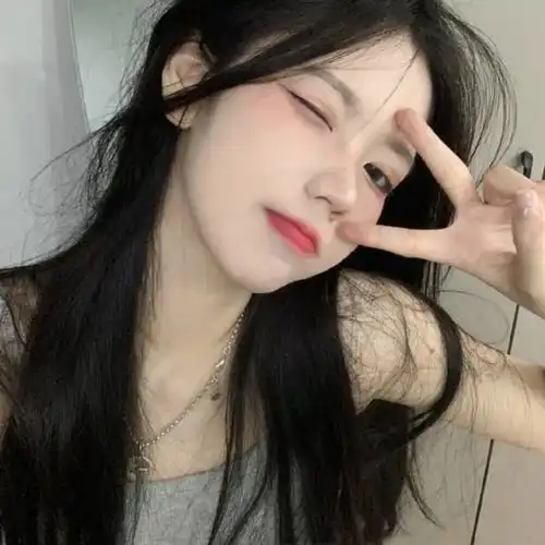 头像一组又纯又欲的女生头像