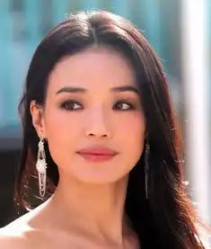 没有锥子脸的才是真女神不信你看
