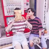 接吻头像女生专用铜牌