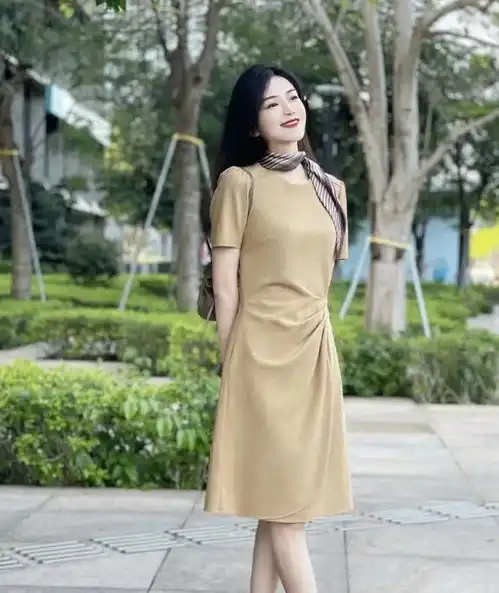 简单干净的女生穿搭简约干净的女孩穿搭
