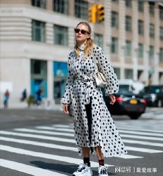 马丁靴早就烂大街了,今冬流行这3双鞋,显瘦显高不说,还百搭