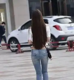 特别显气质的牛仔裤,彰显女人的时尚风采,好看极了
