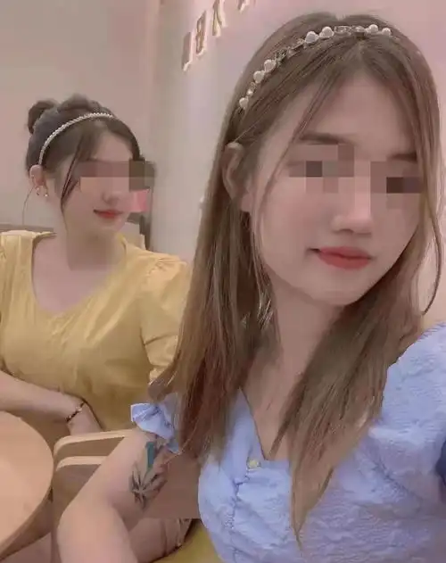 看到身材模样好又年轻的越南新娘,新干一小伙上头了