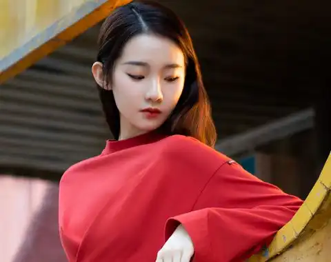 硬糖少女手机壳,希林可爱,陈卓璇低调,看到张艺凡果断收藏