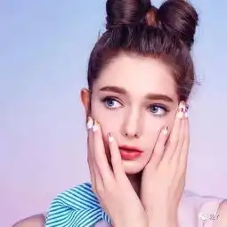 美到被怀疑是假人这个长得像精灵般的仙女,令全世界窒息