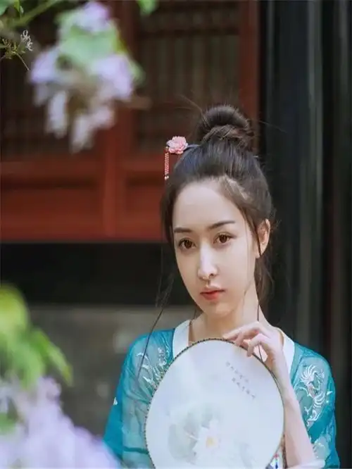 深情脉脉,温柔如水的3大星座女生,传说中的温柔乡