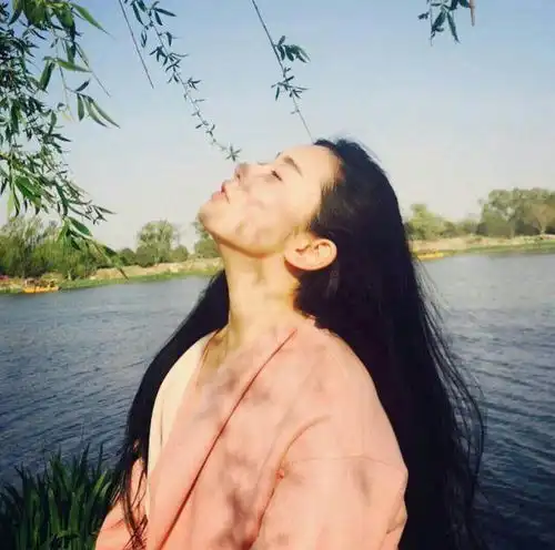 给妈买根项链,被婆婆赶出门,妈来家理论,婆婆从此不敢欺负我