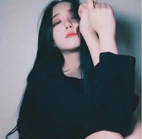 女生头像霸气抽烟喝酒前