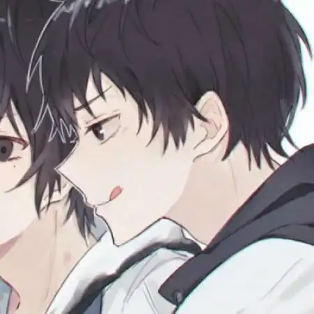 情侣头像动漫一人一半我可以给足你面子