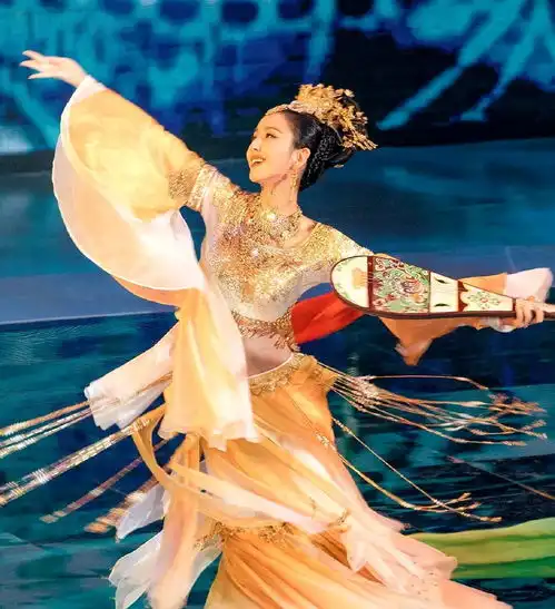 女星们敦煌仙子造型,佟丽娅仙气十足,钟丽缇华美大气,好美