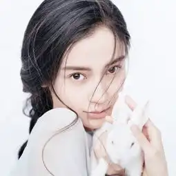 自黑的女星都时髦有一种美叫周冬雨的凝视新浪黑龙江时尚