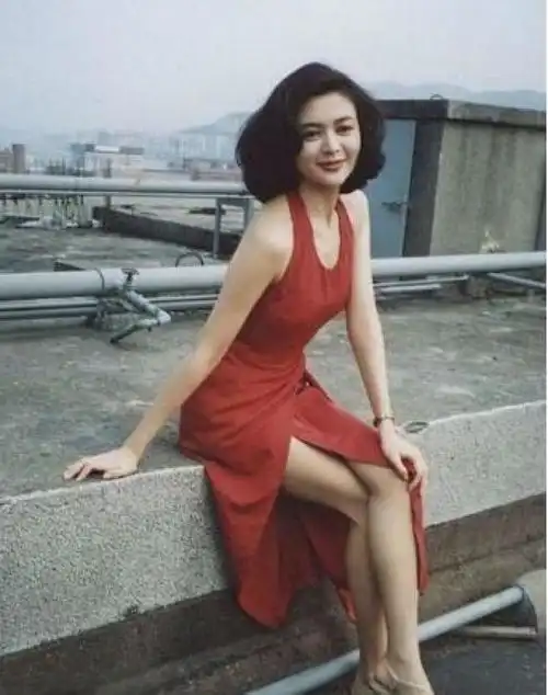 果然是香港第一美女55岁的关之琳依旧美貌如天仙