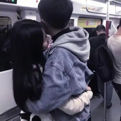 情头一半一张真人背影qq情头双人一人一张背影系列精选
