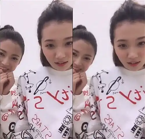 陈钰琪刚出道时直播视频曝光,害羞得直捂脸,还是个青涩小女孩
