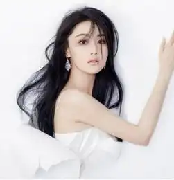 最新黑色卷发发型图片女生黑色卷发原来这样清纯