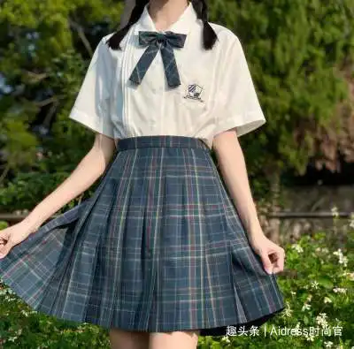 很仙的jk女生头像黛西