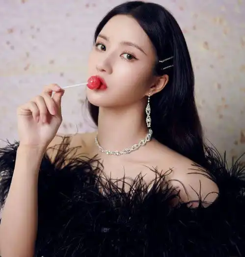 硬糖少女糖果大片王艺瑾像洋娃娃,陈卓璇御姐,赵粤才是赢家