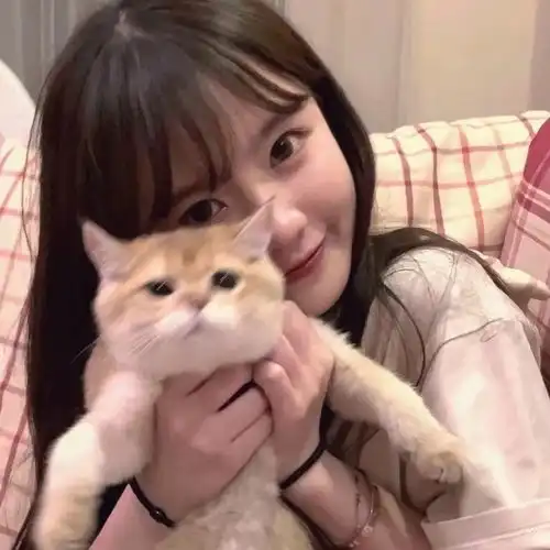 精选优质温柔小众好看的女生头像35