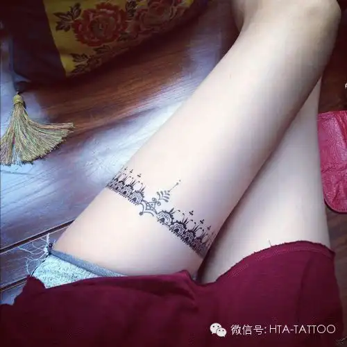 蕾丝纹身vs美腿,喷血的诱惑