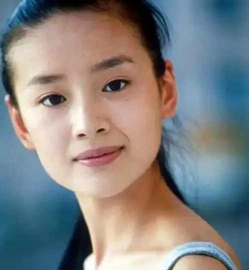 王大治蓬头垢面星光黯淡,毁了董洁毁了自己,如今后悔吗