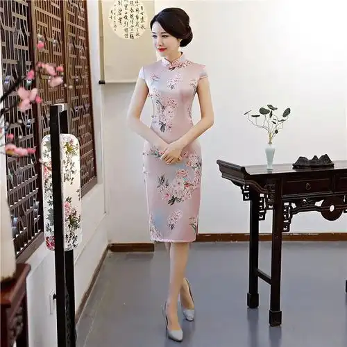 梨花落,粉旗袍,让你做诗一样的女子
