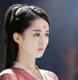 杨蓉的凤九妆,迪丽热巴的凤九妆,赵丽颖的凤九妆,你最喜欢谁