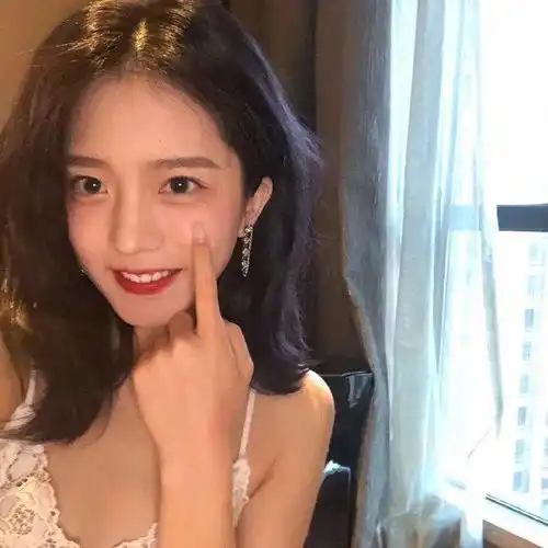 三个人的闺蜜头像女生林