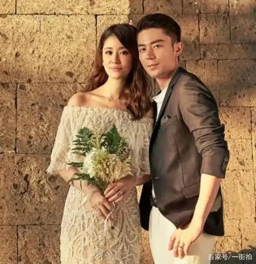 林心如婚后变慈母,为女儿首次下厨做蛋糕,45岁素颜仍像少女