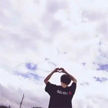 情侣头像高冷气质一男一女两张分开爱情和面包我都想要